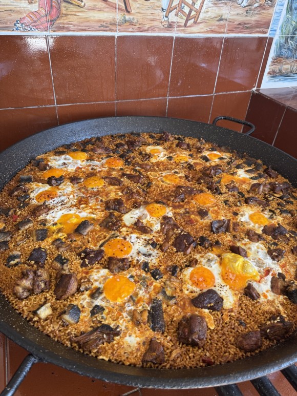 El concurso de arroz de Sollana estrena receta: tras la naranja, llega la paella d’espardenyà
