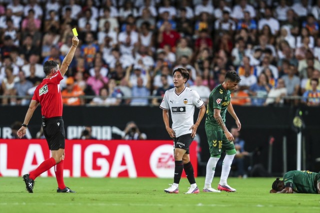 El Valencia busca un tanto para cerrar el peor inicio goleador de su historia en Mestalla