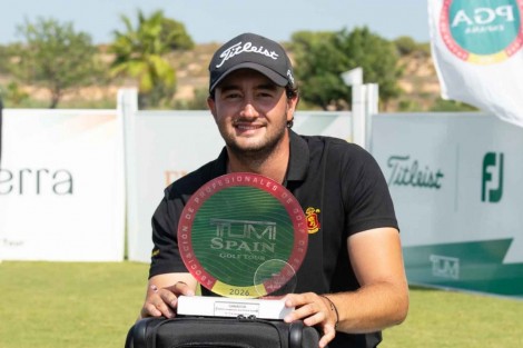 El castellonense Carlos Abril se lleva su primer título profesional en New Sierra Golf