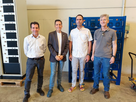 Sapiens y Endurance presentan una fotovoltaica que permite un 80% de autosuficiencia a sus socios