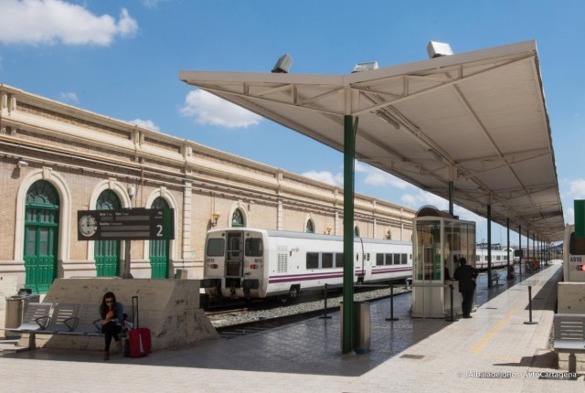Renfe suspende los servicios de Ancho Métrico y de Proximidad con origen y destino Cartagena por las precipitaciones