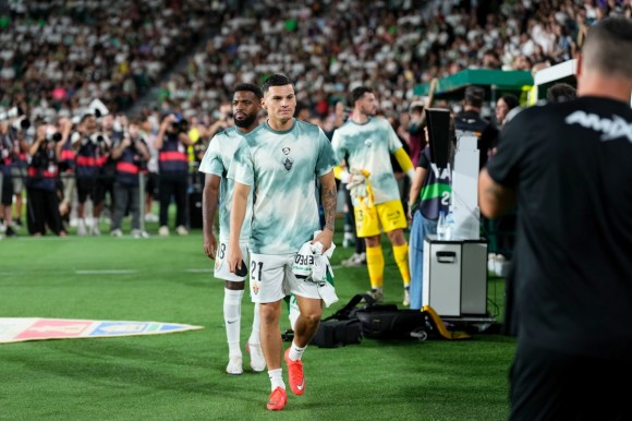 El 'virus FIFA' ataca al Elche CF, pero sus defensas lo neutralizan