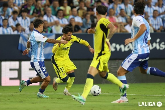 El Villarreal suma en Málaga su primer triunfo del curso y gana fuera tras seis salidas sin lograrlo