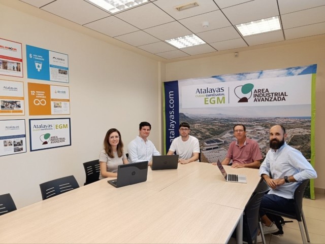 El área de Las Atalayas de Alicante crea una herramienta con IA para impulsar la competitividad