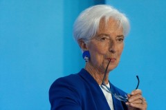 Lagarde afirma que no dejará el BCE hasta 2027 y pide pluralidad en los puestos clave de la entidad