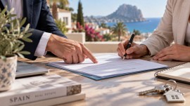 Comprar en España siendo extranjero: los errores legales que pueden hacer caer una operación