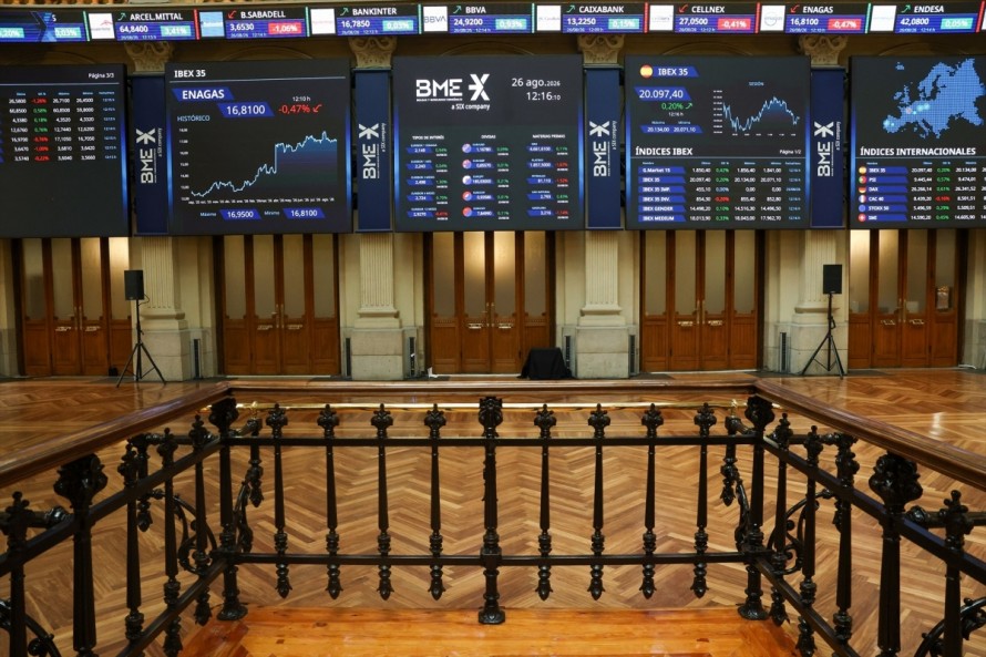 El Ibex 35 pierde un 1,64% en la semana y se queda al borde de los 19.500 puntos