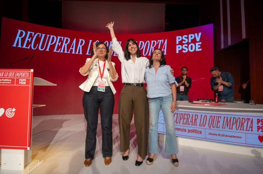 La conferencia del PSPV en la Universidad de Alicante, en imágenes