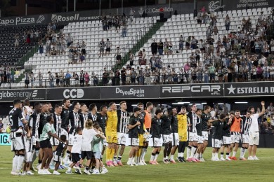 El Castellón, líder invicto, encadena cuatro victorias