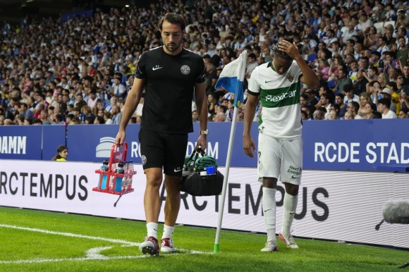 El Elche CF entra al 'box':  Sangaré tranquiliza  y Lomónaco y Yago apuran