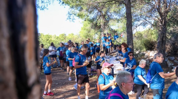 Más de 700 personas disfrutan de la naturaleza y el deporte en la XIV edición de 'Caminant x Onda'