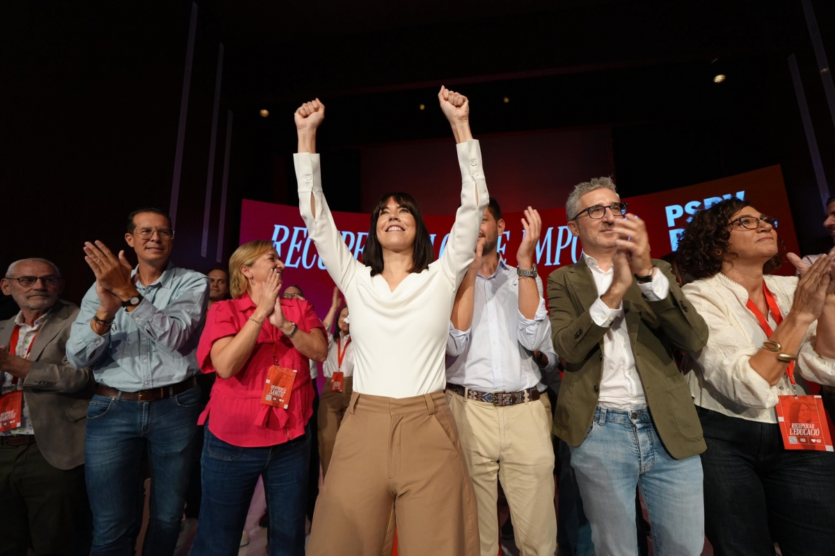 Momento de las conclusiones de la conferencia política del PSPV en la UA.