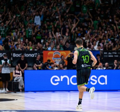 El Joventut gana la Supercopa a ritmo de Nico Laprovíttola