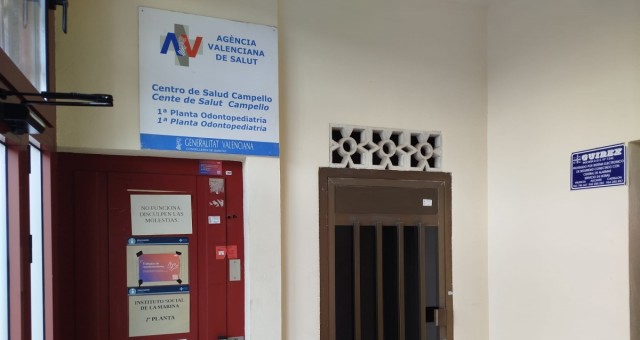 El centro de salud de El Campello tiene una planta inutilizada por una avería en el ascensor