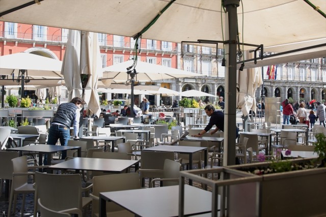 Las ventas del sector servicios aumentan en la Comunitat un 2,8% en julio