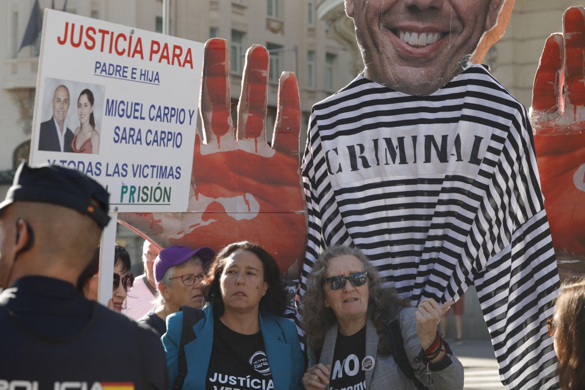 Las tres asociaciones de víctimas de la Dana convocan una concentración. - Foto: EFE/ZIPI Las tres asociaciones de víctimas de la Dana convocan una concentración.
