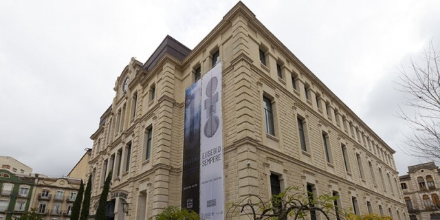 Alcoy volverá a licitar la seguridad del Centre d'Art: a recalcular el coste económico tras unas alegaciones