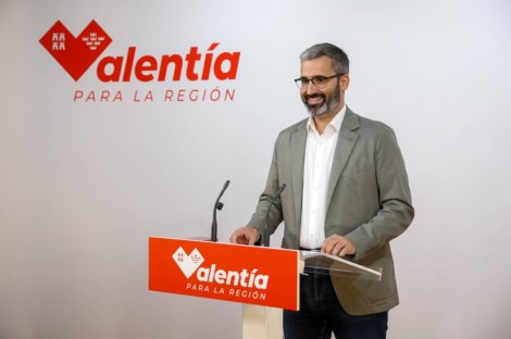 Lucas toma el pulso a la sociedad y abre una ronda de diálogos con los murcianos