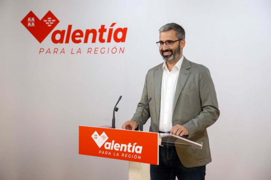 Lucas toma el pulso a la sociedad y abre una ronda de diálogos con los murcianos