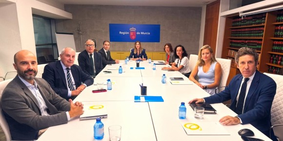 La Comunidad moviliza otros 14 millones de euros para financiar a autónomos, empresas y agentes del sector agroalimentario