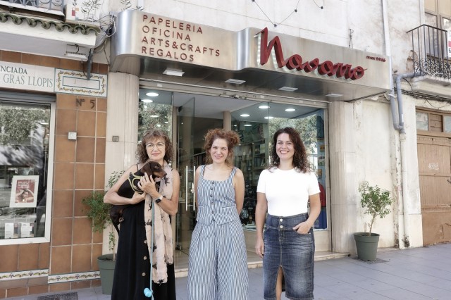 Ocho décadas de trato cercano y familiar en Castelló: Papelería Navarro mira a un renovado futuro creativo