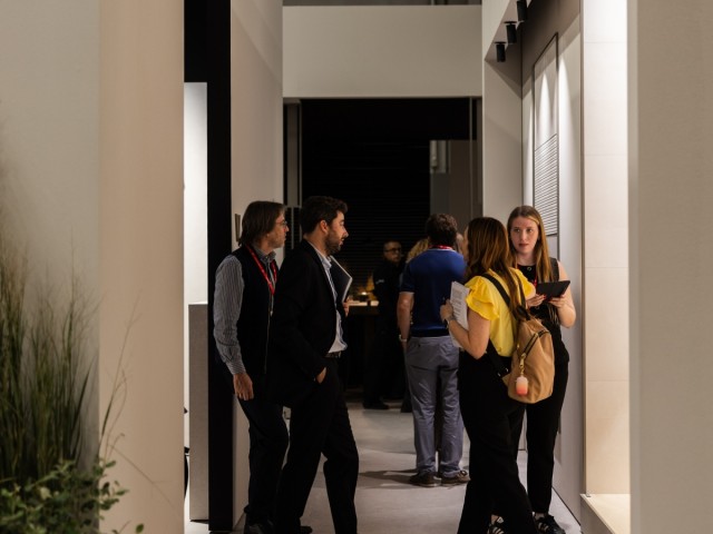 Argenta alumbra 'Vecta' en Cersaie: un sistema para dar continuidad a los espacios y superar limitaciones