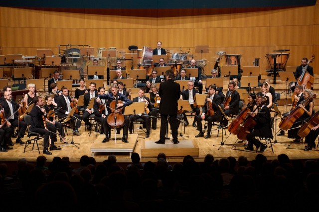 Vuelve la música al Víctor Villegas: la OSRM estrena temporada con récord de abonados, charla preconcierto y el chelista Johannes Moser