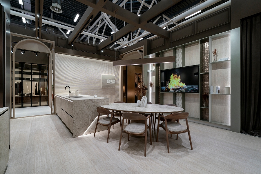 Cocina del stand de Porcelanosa Grupo en Cersaie 2026.