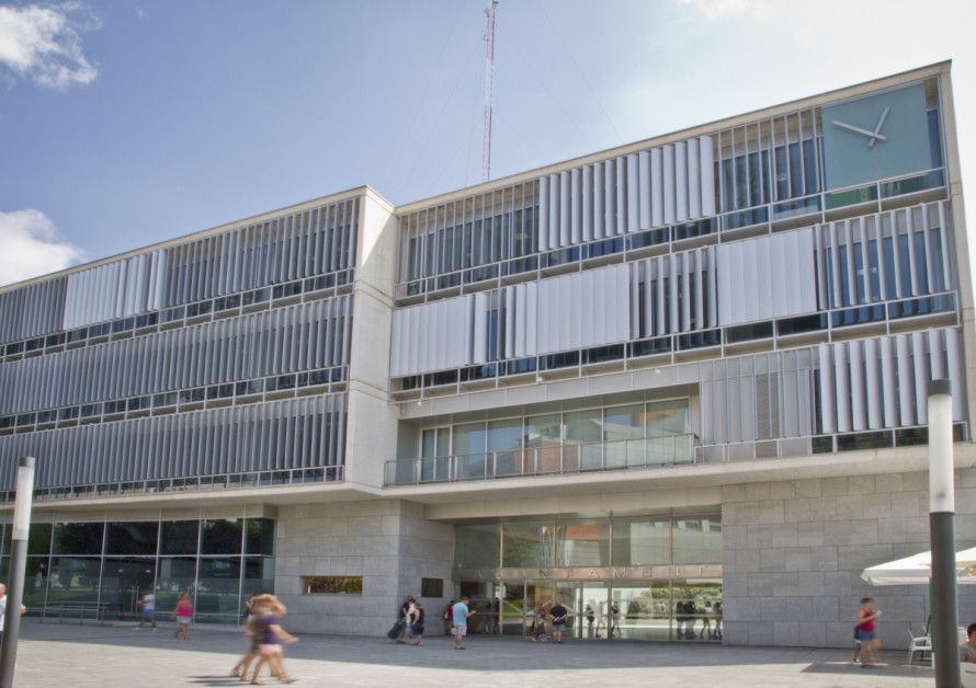 San Vicente ampliará la plantilla municipal con ocho nuevas plazas para reforzar Derechos Sociales