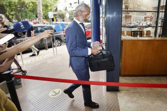 El PP de Alicante busca nuevo tesorero municipal: la plaza de secretario sigue en espera