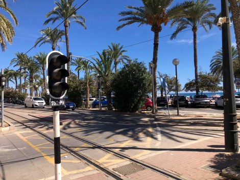 Sí o sí: la 'nueva' parada del Tram eliminará el 'parking' de El Postiguet en Alicante por inviable
