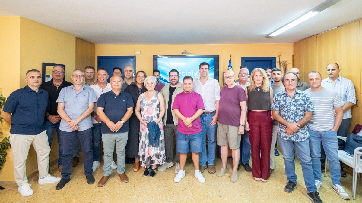 Reunión de Decidix en su nueva sede de Valencia. - Foto: DECIDIX Reunión de Decidix en su nueva sede de Valencia.