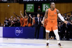 Valencia Basket arranca su camino en la Euroliga en Estambul