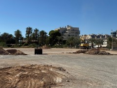 Empieza en Elche la adecuación del solar junto a la Policía Local para 400 plazas de aparcamiento