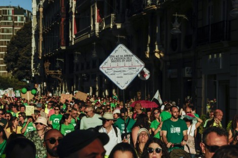 Los sindicatos educativos se manifestarán por el 9 d'Octubre y preparan movilizaciones para todo el curso