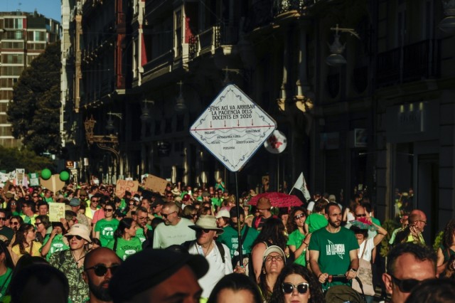 Los sindicatos educativos se manifestarán por el 9 d'Octubre y preparan movilizaciones para todo el curso