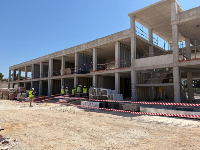 Educación aumentará fondos para centros en Xirivella, Mislata, Tavernes de la Valldigna, Vall d'Uixó y Almassora