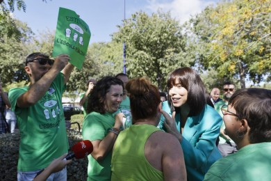 Morant arropa al profesorado en la UJI: defiende la escuela pública e insta al Consell 
