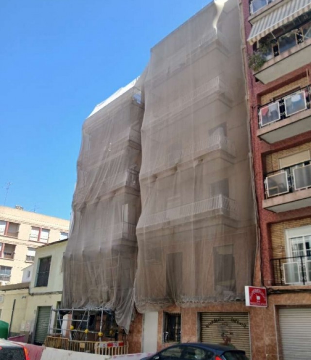 El Ayuntamiento de Elche derribará de forma subsidiaria el inmueble colapsado de Carrús 11 años después