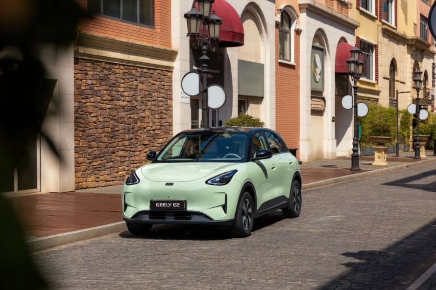Geely presenta una tecnología de recarga ultrarrápida en vehículos eléctricos para plantar cara a BYD