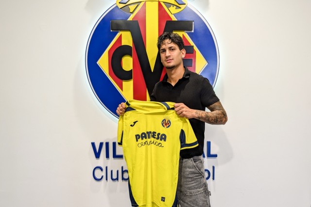 El Villarreal renueva hasta 2029 al delantero argentino del filial Nico Barattucci