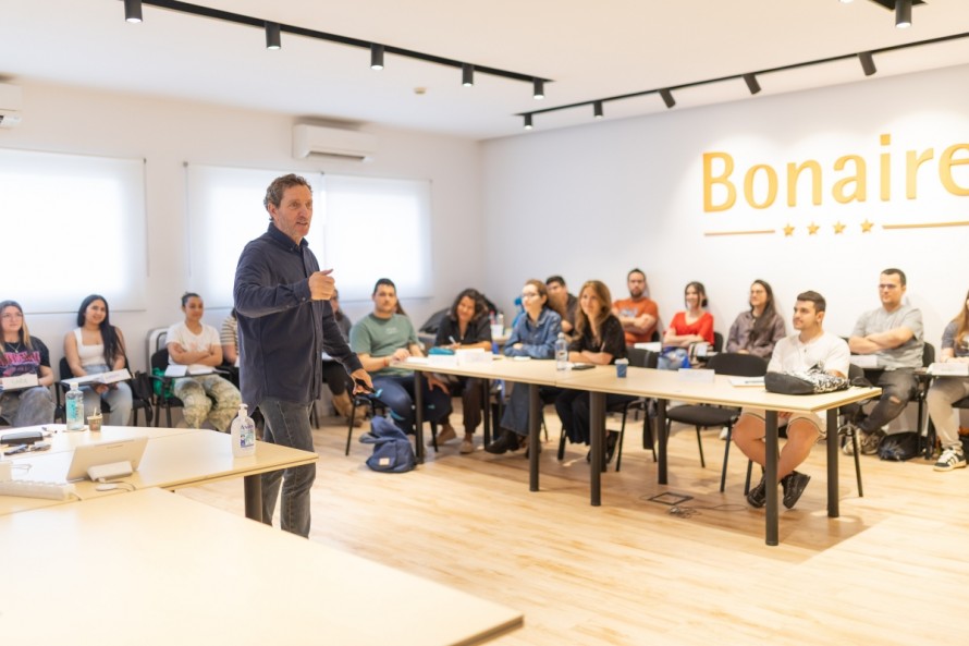 Bonaire refuerza su compromiso con el empleo local con una nueva edición de “Bonaire Impulsa”