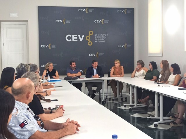 Confemercats proyecta eventos y campañas para la recuperación de los mercados municipales afectados por la Dana