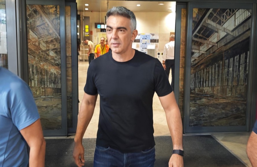 Toni Amor, segundo de Aguirre, llega a Valencia: 