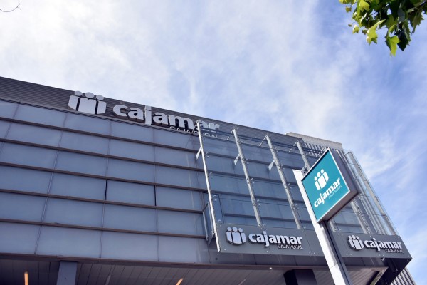 Fitch Ratings sitúa el rating de Cajamar en 'BBB-', grado de inversión con perspectiva estable
