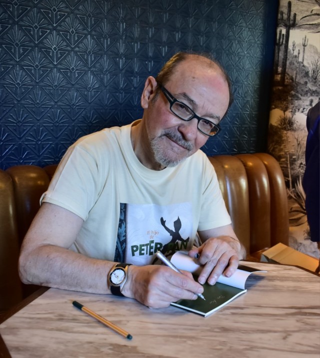 Javier Puebla gana el Premio Ciudad de Salamanca de Novela con Las carpetas del tiempo