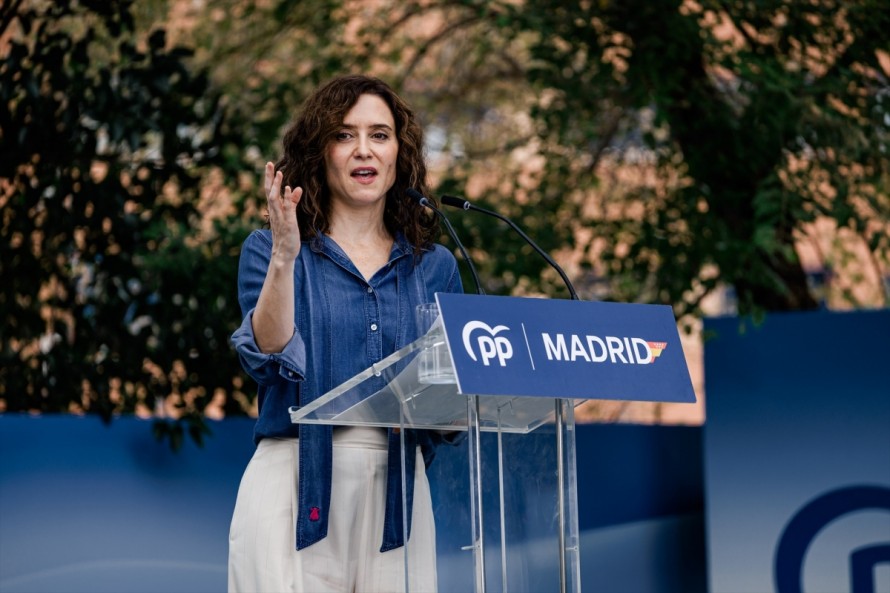 Ayuso convoca su congreso regional y acentúa la situación de interinidad del PPCV
