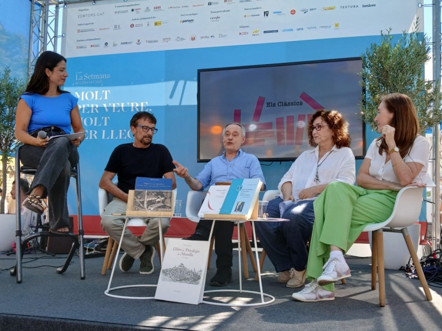Publicaciones de la UJI presenta sus novedades y obras premiadas en la Semana del Libro en Catalán de Barcelona