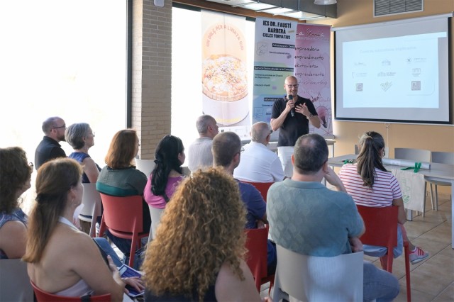 Paiporta conecta la Formación Profesional con la recuperación de su comercio a través del proyecto Challenge Labs