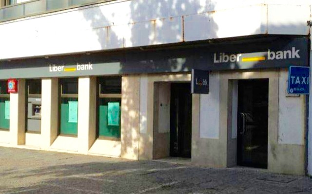 Los bajistas triplican su posición sobre Liberbank en el último mes